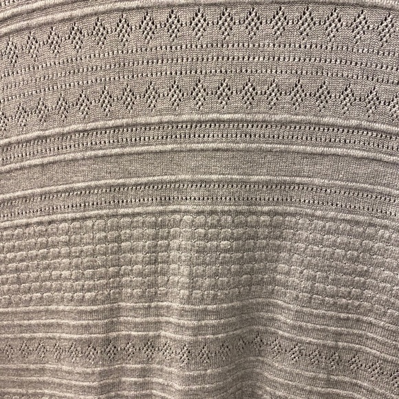 Grey sweater - Picture 3 of 4